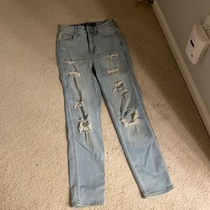 Brand new Hollister ripped jeans